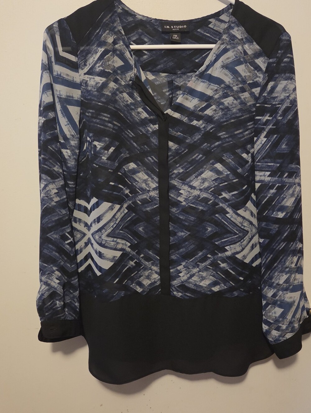 I.N. Studio Blue Patterned Long-Sleeve V-Neck Blouse